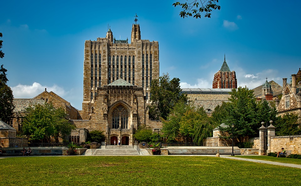 essay-list-Yale